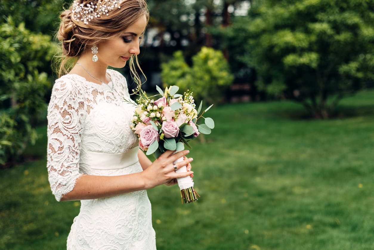 Bautiful Bride Outdoor Wedding | American Pavilion