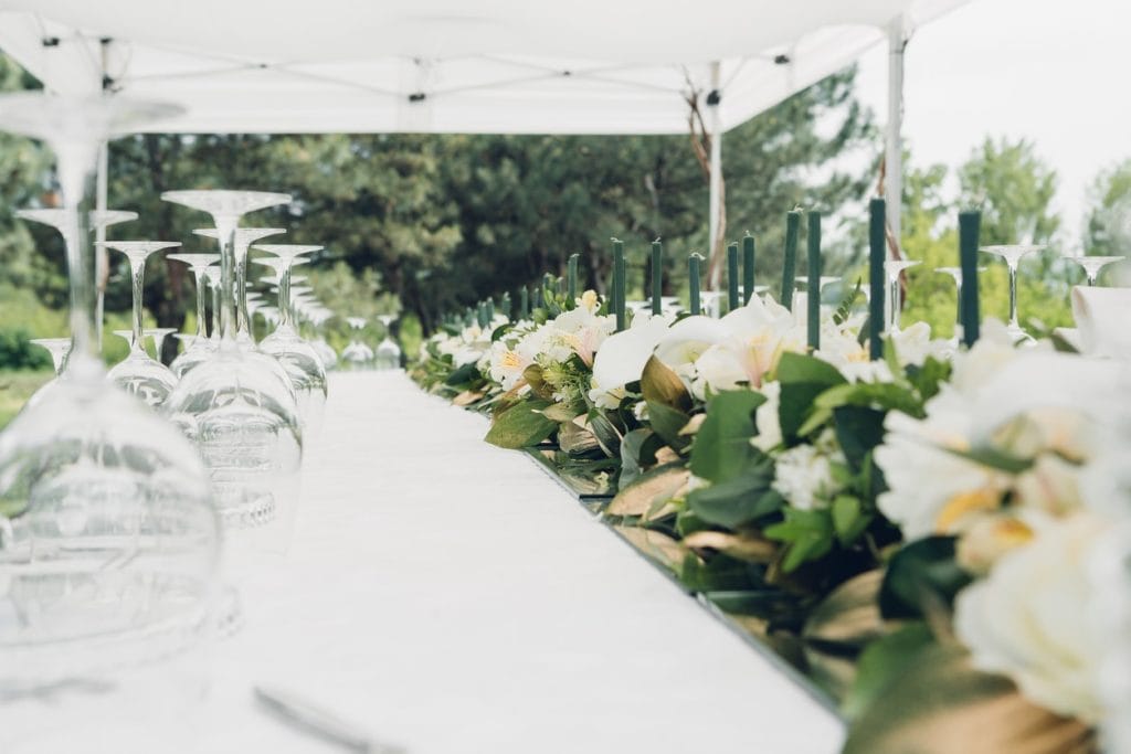 Outdoor Summer Wedding Tips to Save Money | American Pavilion
