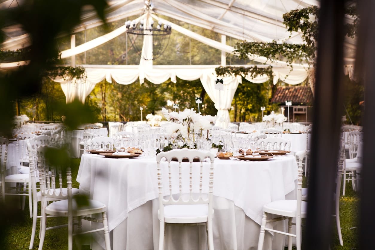 Outdoor Wedding Tent in Summer | American Pavilion